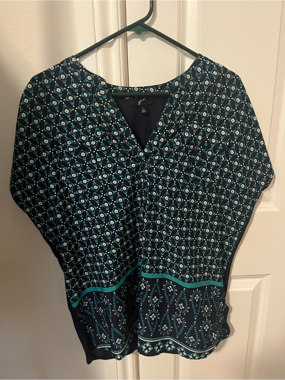Women's Navy and Teal Patterned V-Neck Top